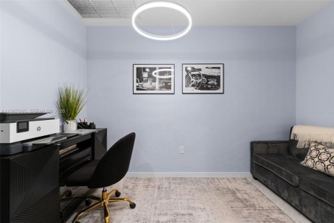 Condominio en venta en Miami, Florida, 3 dormitorios, 224.64 m2 № 2030334 - foto 29