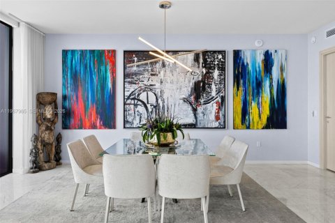 Condominio en venta en Miami, Florida, 3 dormitorios, 224.64 m2 № 2030334 - foto 16