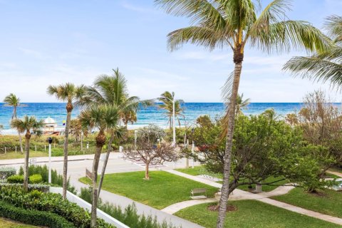 Condo in Delray Beach, Florida, 2 bedrooms  № 959555 - photo 1