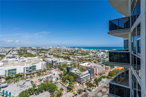 Apartamento en alquiler en Miami Beach, Florida, 2 dormitorios, 133.5 m2 № 2015415 - foto 9