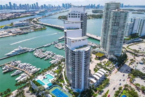 Apartamento en alquiler en Miami Beach, Florida, 2 dormitorios, 133.5 m2 № 2015415 - foto 4