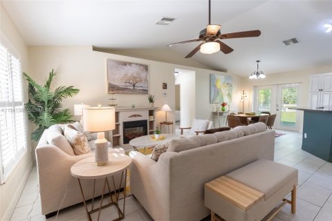 Casa en venta en Lake Placid, Florida, 3 dormitorios, 165.74 m2 № 1999658 - foto 12