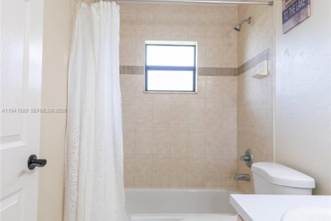 Casa en venta en Lake Placid, Florida, 3 dormitorios, 165.74 m2 № 1999658 - foto 27