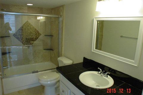 Condominio en venta en Coral Springs, Florida, 2 dormitorios, 105.91 m2 № 2031512 - foto 22
