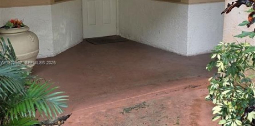 Condominio en Coral Springs, Florida, 2 dormitorios  № 2031512