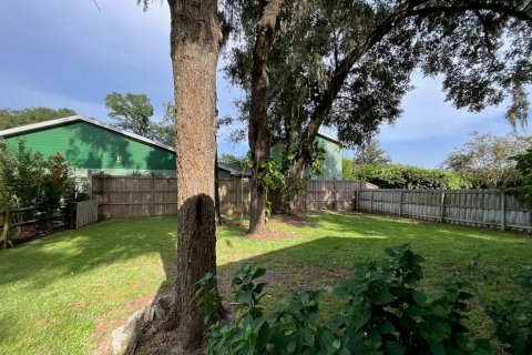 House in Sorrento, Florida 2 bedrooms, 105.54 sq.m. № 1848122 - photo 5