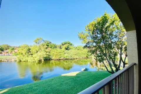 Condo in West Palm Beach, Florida, 2 bedrooms  № 2002790 - photo 20