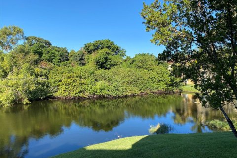 Condo in West Palm Beach, Florida, 2 bedrooms  № 2002790 - photo 22