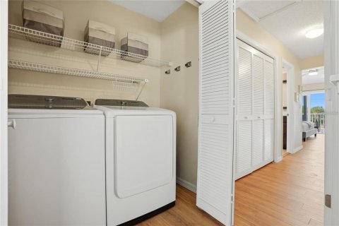Снять в аренду таунхаус в Индиан-Рокс-Бич, Флорида 4 комнаты, 150.13м2, № 2111208 - фото 25