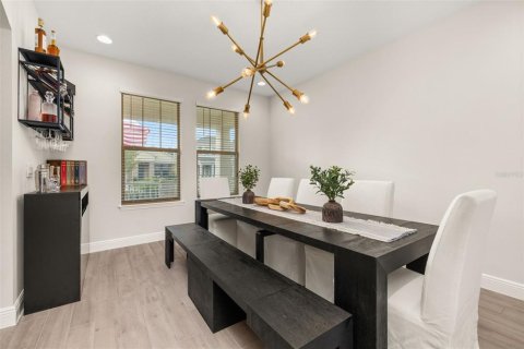 House in Winter Garden, Florida 4 bedrooms, 272.3 sq.m. № 1614581 - photo 11
