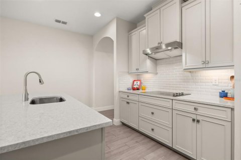 House in Winter Garden, Florida 4 bedrooms, 272.3 sq.m. № 1614581 - photo 18