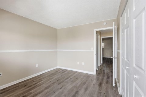 Condo in Miami, Florida, 2 bedrooms  № 2262467 - photo 18