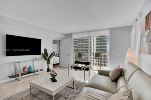Condominio en alquiler en Miami, Florida, 2 dormitorios, 95.69 m2 № 2154407 - foto 4