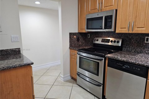 Copropriété à louer à Miami, Floride: 2 chambres, 91.51 m2 № 1953708 - photo 11