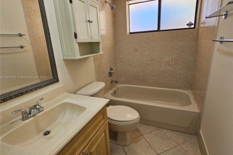 Copropriété à louer à Miami, Floride: 2 chambres, 91.51 m2 № 1953708 - photo 16