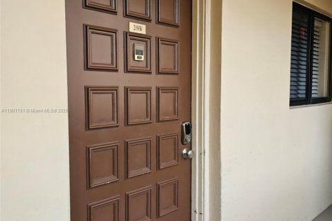 Copropriété à louer à Miami, Floride: 2 chambres, 91.51 m2 № 1953708 - photo 5