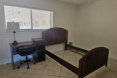 Copropriété à louer à Miami, Floride: 2 chambres, 91.51 m2 № 1953708 - photo 17