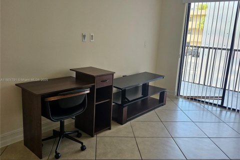 Copropriété à louer à Miami, Floride: 2 chambres, 91.51 m2 № 1953708 - photo 14