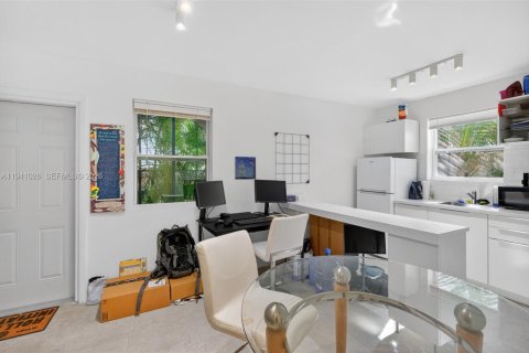 Apartment in Miami, Florida 1 bedroom, 343.37 sq.m. № 1997867 - photo 11