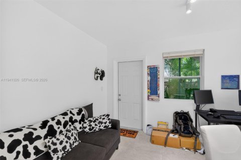 Apartment in Miami, Florida 1 bedroom, 343.37 sq.m. № 1997867 - photo 10