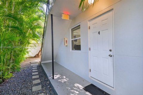 Apartment in Miami, Florida 1 bedroom, 343.37 sq.m. № 1997867 - photo 16