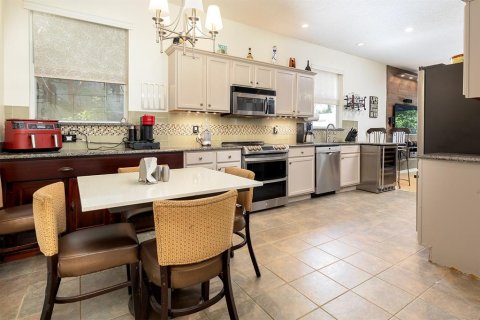 House in Orlando, Florida 4 bedrooms, 205.78 sq.m. № 1851100 - photo 4