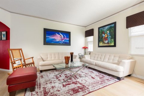 House in Orlando, Florida 4 bedrooms, 205.78 sq.m. № 1851100 - photo 3