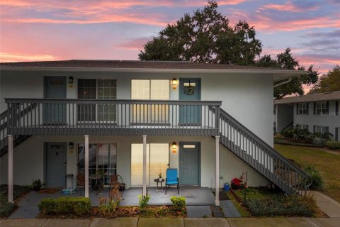Condominio en Orlando, Florida, 1 dormitorio  № 2113386