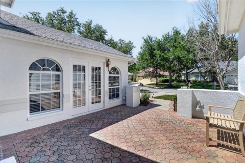 House in Tampa, Florida 5 bedrooms, 296.45 sq.m. № 2198819 - photo 11