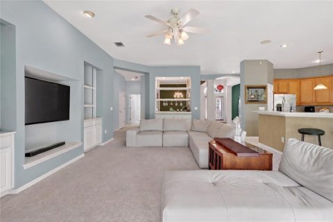 House in Tampa, Florida 5 bedrooms, 296.45 sq.m. № 2198819 - photo 25