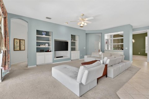 House in Tampa, Florida 5 bedrooms, 296.45 sq.m. № 2198819 - photo 26
