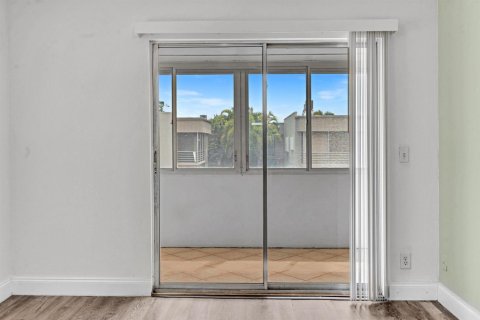 Condo in Delray Beach, Florida, 2 bedrooms  № 2082594 - photo 20