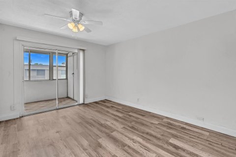Condo in Delray Beach, Florida, 2 bedrooms  № 2082594 - photo 22