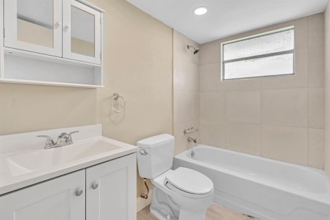 Condo in Delray Beach, Florida, 2 bedrooms  № 2082594 - photo 30