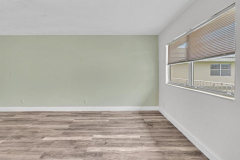 Condo in Delray Beach, Florida, 2 bedrooms  № 2082594 - photo 15