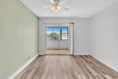 Condo in Delray Beach, Florida, 2 bedrooms  № 2082594 - photo 23