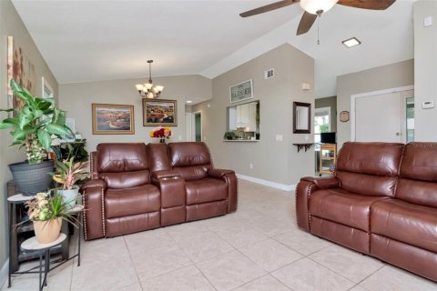 Villa ou maison à vendre à Tampa, Floride: 3 chambres, 135.82 m2 № 1826438 - photo 11