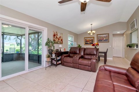 Villa ou maison à vendre à Tampa, Floride: 3 chambres, 135.82 m2 № 1826438 - photo 10