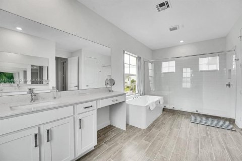 Casa en alquiler en Loxahatchee Groves, Florida, 5 dormitorios, 368.17 m2 № 1947464 - foto 11