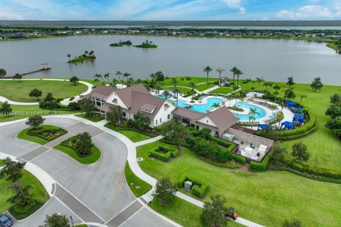 Casa en alquiler en Loxahatchee Groves, Florida, 5 dormitorios, 368.17 m2 № 1947464 - foto 21