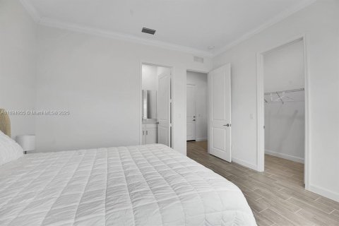 Casa en alquiler en Loxahatchee Groves, Florida, 5 dormitorios, 368.17 m2 № 1947464 - foto 12