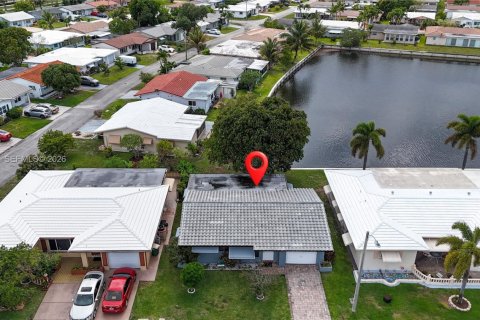 Casa en venta en Tamarac, Florida, 2 dormitorios, 100.52 m2 № 2031540 - foto 7