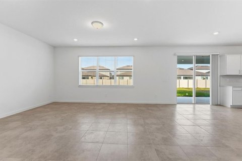 Casa en venta en Thonotosassa, Florida, 4 dormitorios, 221.66 m2 № 2386776 - foto 6