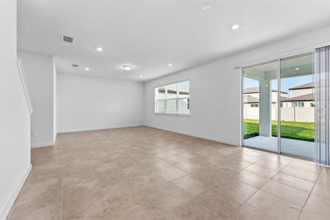 Casa en venta en Thonotosassa, Florida, 4 dormitorios, 221.66 m2 № 2386776 - foto 7