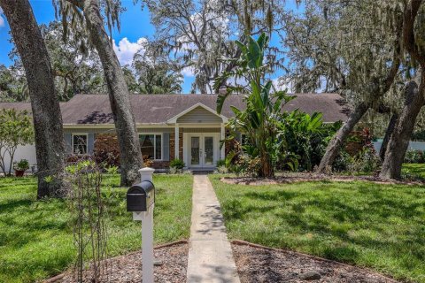 Villa ou maison à vendre à Brandon, Floride: 3 chambres, 155.05 m2 № 1876826 - photo 2