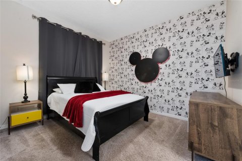 Casa en venta en Kissimmee, Florida, 7 dormitorios, 381.46 m2 № 1624946 - foto 6