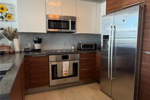 Купить кондоминиум в Майами, Флорида 1 спальня, № 2024140 - фото 2