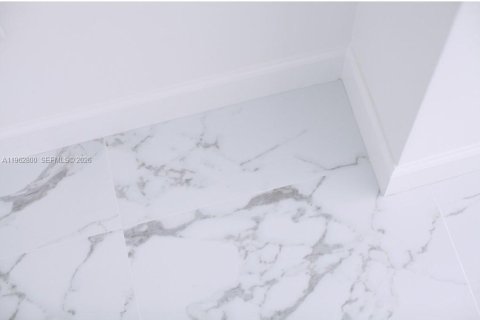 Купить кондоминиум в Майами, Флорида 1 спальня, № 2024140 - фото 27