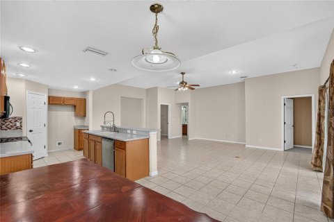 Villa ou maison à vendre à Bradenton, Floride: 4 chambres, 225.66 m2 № 2408728 - photo 11