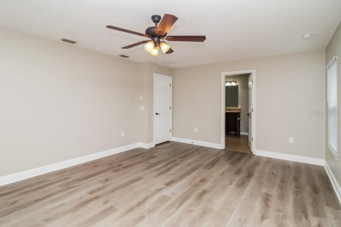 Villa ou maison à louer à Mount Dora, Floride: 3 chambres, 205.31 m2 № 2413508 - photo 10